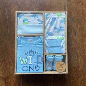 New In Box Baby Boy Gift Set. 0-6 Months. Cotton Hat, Booties, Pants and Onesie.